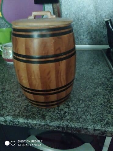 керамический домик: Бочонок керамический фарфоровый БУДИ, СССР.высота 19 см, с крышкой 23 — 1