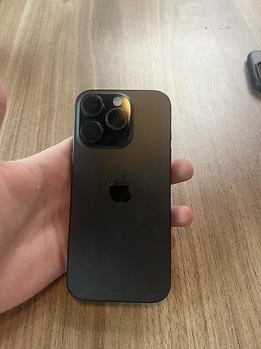 iphone 8 plus red: Qara — 1