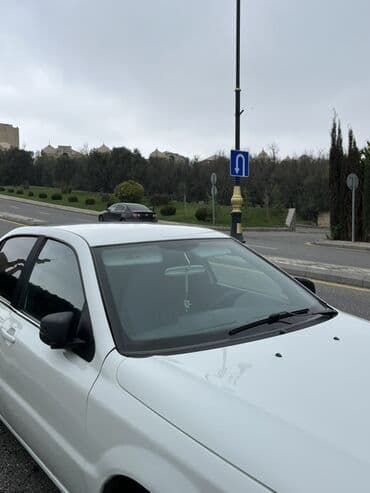 saipa saina 2019: Iran Khodro : 1.7 l | 2018 il 299000 km Sedan — 8