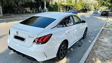 MG : 1.5 l | 2024 il 39800 km Sedan