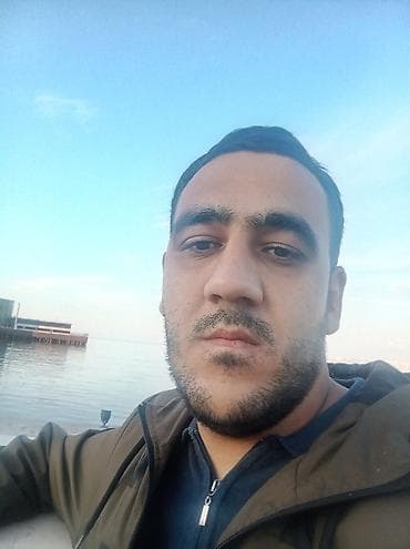 iş axdram: Administrator, 26 yaş, 5 ildən artıq təcrübə, Restoran — 1