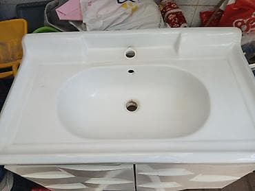 Hamam üçün lavabo və alt dolab dəsti satiram. Real alicilar elaqe — 2