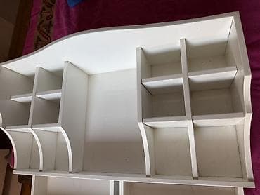 salon malari: Ağ rəngli kosmetik və aksesuar təşkilatçısı - Material: MDF/taxta, ağ — 4