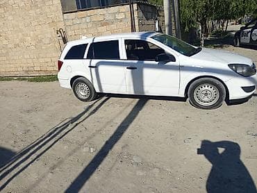 maşın satışı saytları: Opel Astra: 1.3 l | 2009 il Universal — 3