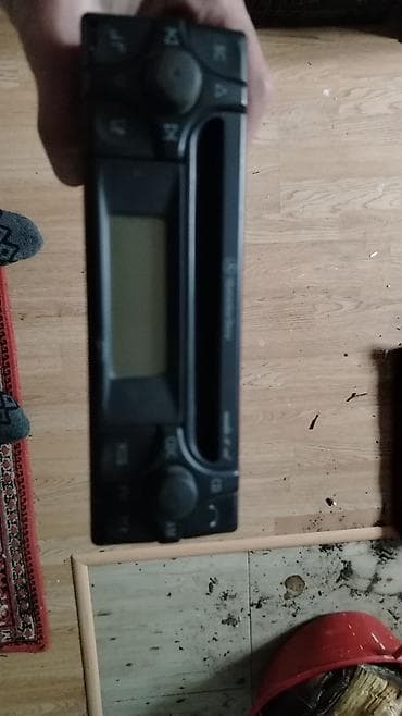 ehtiyat hissələri və aksesuarlar: FORSE markalı, 12V gərginliyə və 60Ah tutuma malik akkumulyator. Bu — 6