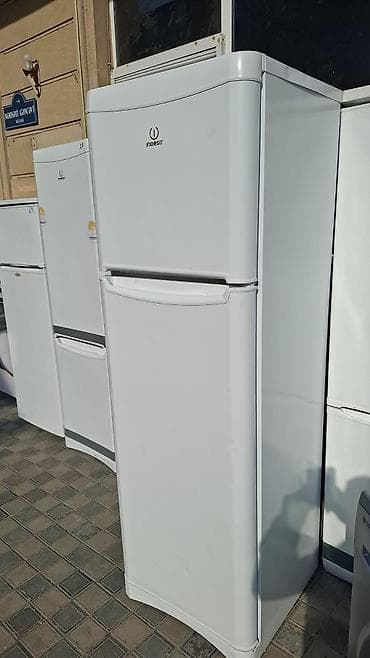 2 qapılı Indesit Soyuducu Satılır, rəng - Ağ