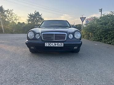 meqan 2: Mercedes-Benz E-Class: 2.4 l | 1998 il Sedan — 1