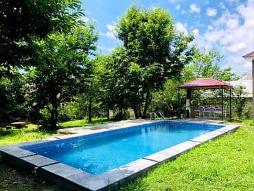 bakida 1 otaqli kiraye evler ayliq: 100 kv. m, 3 otaqlı, Hovuzlu, Kombi — 2