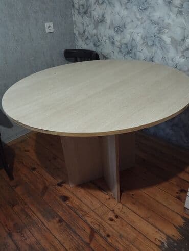 на кухню стол и стулья: Кухонный стол, Нераскладной, Ламинат, Круглый стол — 1