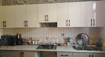 canaq şkaflı: Mətbəx üst dolabları komplekti - Rəng: krem/ivori, parlaq səth - — 1