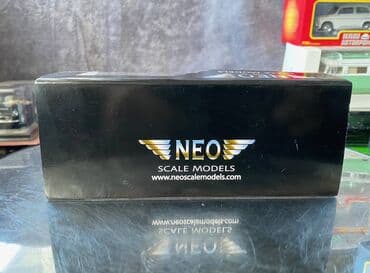 metbex tavan modelleri: Коллекционная модель Mercedes-Benz 240D V123 limousine black 1978 NEO — 3