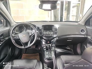 Chevrolet Cruze: 1.4 l | 2014 il 237522 km Sedan — 10
