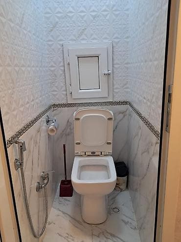 bakida ev kirayesi: Tam mebelli və texnikalı mənzil interyeri - Geniş, işıqlı zal: qonaq — 5