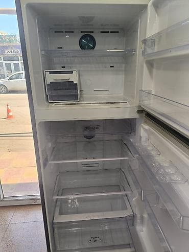 enerji soyuducu: İşlənmiş 2 qapılı Samsung Soyuducu Satılır, rəng - Boz, Dolab içi — 2