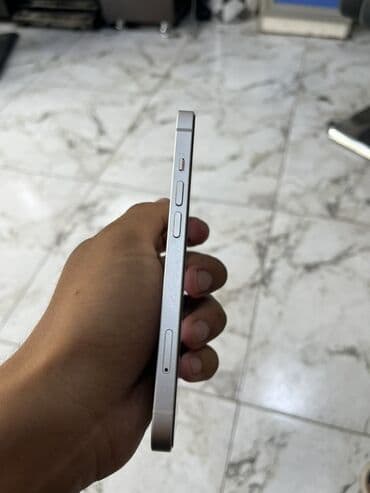 işlənmiş iphone 13 pro: IPhone 13, Серебристый, Face ID — 2