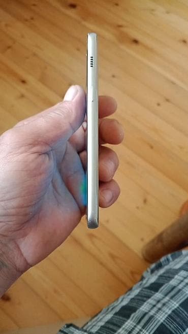 telefon samsunq: Samsung Galaxy A3 2017, 16 GB, rəng - Qızılı, Barmaq izi, İki sim kartlı — 4