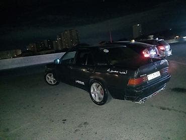 ij disk: Mercedes-Benz 190 (W201): 1.8 l | 1990 il Sedan — 1