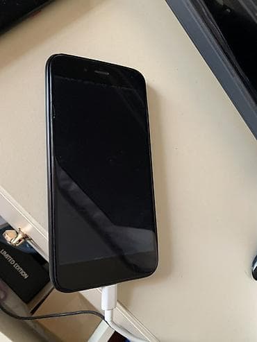 ekran telefonu: Xiaomi Mi A1, 64 GB, rəng - Qara, 
 İki sim kartlı — 1