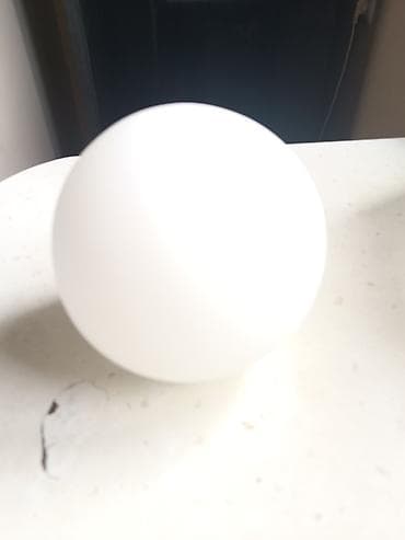 Şüşə plafon – kürə formalı, mat ağ rəngdə. Texniki xüsusiyyətlər: -