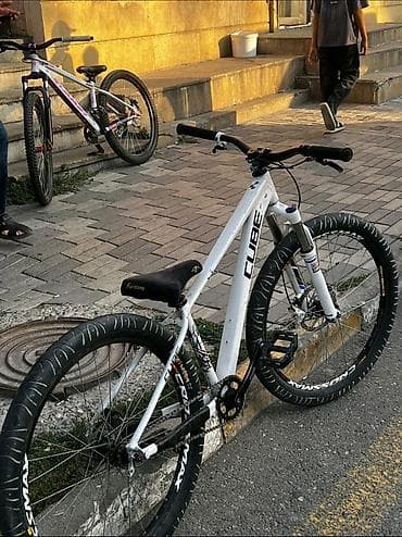 velo az: Əvvəla salam velosipedi satmaq səbəbim moto almaq üçündür. CUBE AİM — 6