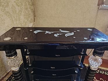 Ev və bağ: Qara şüşə TV stendi - Material: temperli qara şüşə rəflər və üst — 2