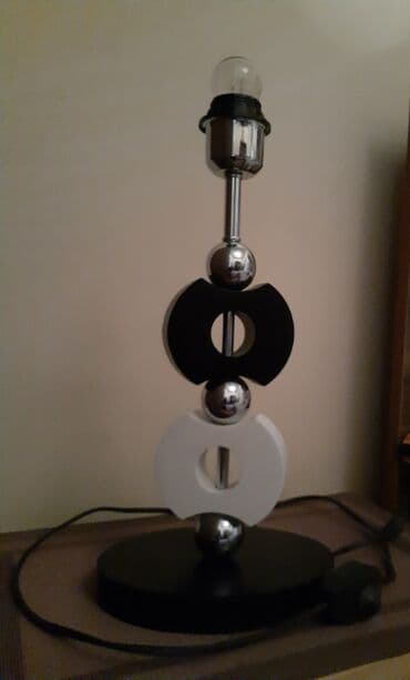 лампочка кварцевая: İşlək vəziyetde, hec bir problemi yoxdur. LAMPOCKASIZ Hündürlüyü 38 — 2