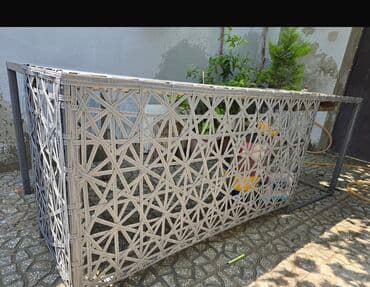 böyürtkən və moruq: Dəmir və rattandan hazırlanmış, üzərində manqal üçün hissəsi olan — 2