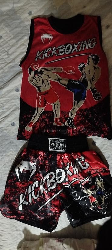 Kickboks forması – köynək və şort dəsti - Dizayn: Qırmızı-qara
