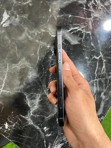 apple ipad a16: IPhone 15, Qara — 2