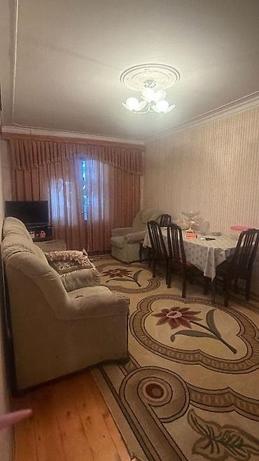 Divan kreslolar stenka hamisi satilir Stol stul satilmir . 5-6 ilin — 2