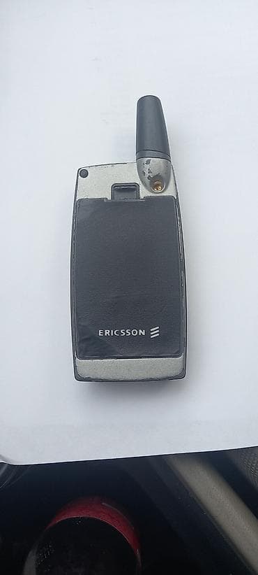 digital tv tuner: Ericsson T28s mobil telefon - Klassik qapaqlı dizayn, antenalı — 3