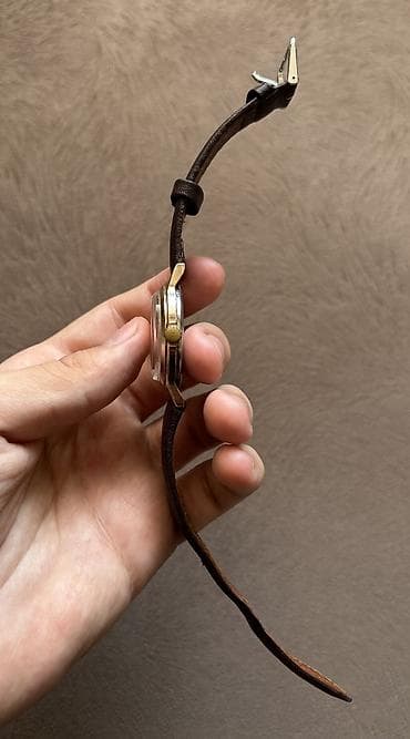 antik qol saat: İşlənmiş, Qol saatı — 3