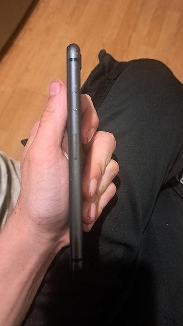 iphone 5s ekranı: Space Gray, Barmaq izi — 3