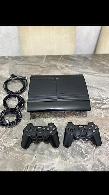Sony PlayStation 3 (PS3) Super Slim oyun konsolu Komplekt: - PS3
