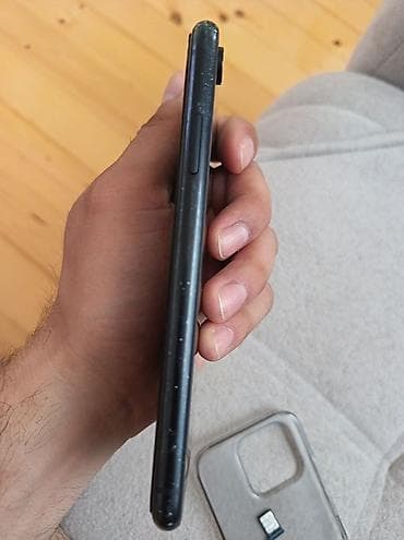 note 13 pro: IPhone Xr, 128 GB, Qara, Barmaq izi, Face ID — 5