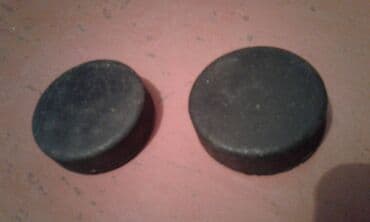 пневматическая груша купить: Sovet istehsalı xokkey şaybaları satılır. Keyfiyyətlidir. 2 ədəd var — 1