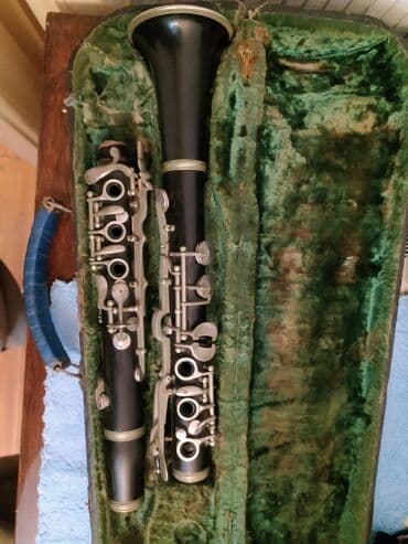 B klarnet çox yaxşı vəziyyətdədir səslənməsi gözəldi