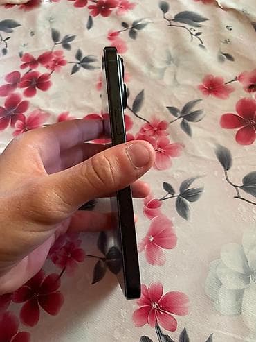 macbook pro 17: IPhone 15 Pro Max, 256 ГБ, Графит — 2