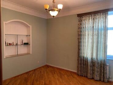 qobuda kirayə evlər: Badamdarda 2mertebeli binanın 2-cu mərtəbəsində yerləşən ümumi sahəsi — 12