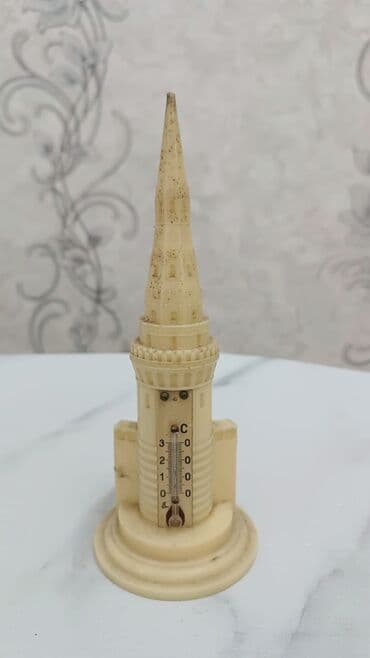 Suvenir Termometr Moskva Kreml qülləsi İşlək vəziyyətdə Термометр lalafo.az -da Suvenir Termometr Moskva Kreml qülləsi İşlək vəziyyətdə Термометр