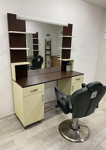 Genclikde m/s 5 dq mesafede yerlesen kişi salonuna tecrubeli berber