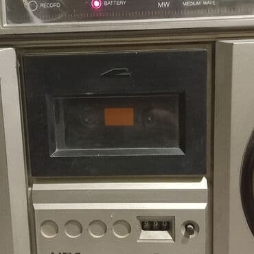 pitminutka işlənmiş: Maqnitafon/radio NEC satılır - Yaponiya istehsalıdır - 1983-cü ildə — 10