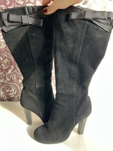 rezin çəkmələr: Məhsul: Qadın uzun çəkmə Brend: MEDEA Model kodu: ID8899-2 Ölçü: 36 — 1