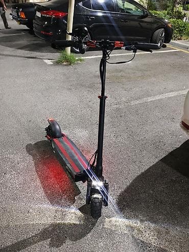 Elektrik nəqliyyatı: İşlənmiş Elektrik samokat 10", 501 - 750 Vt, > 45 km/s, Ödənişli çatdırılma — 5