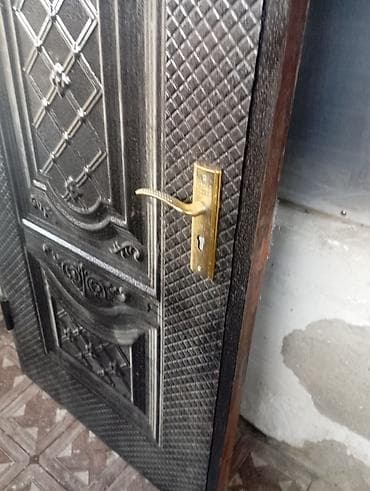 qapi ucun setkalar: Dəmir giriş qapısı - Material: tam metal karkaslı, ön tərəfi relyefli — 3