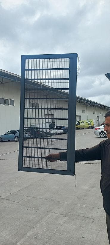 Qarmoşka
yana siyirməli ağcaqanad toru. Rəşotkali lalafo.az -da Qarmoşka
yana siyirməli ağcaqanad toru. Rəşotkali