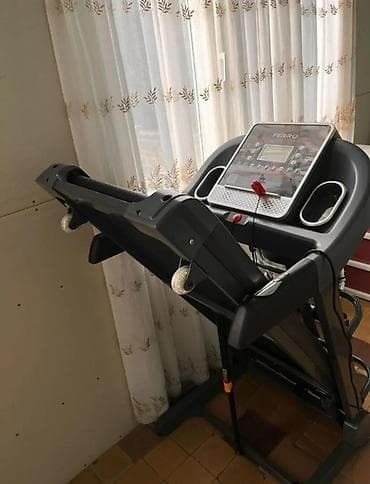 Ferro Sport Equipment qaçış trenajoru - Elektrikli qaçış yolu — 1