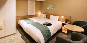 bakıda: Hotel.bir gun 25 azn bakida — 1