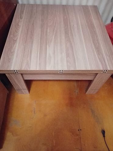 Jurnal masası, Qatlanan, Laminat, Kvadrat masa