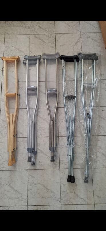 kastil: Kastil qoltuq altı əsa xadok Fərqli materiallardan hazırlanmış — 1